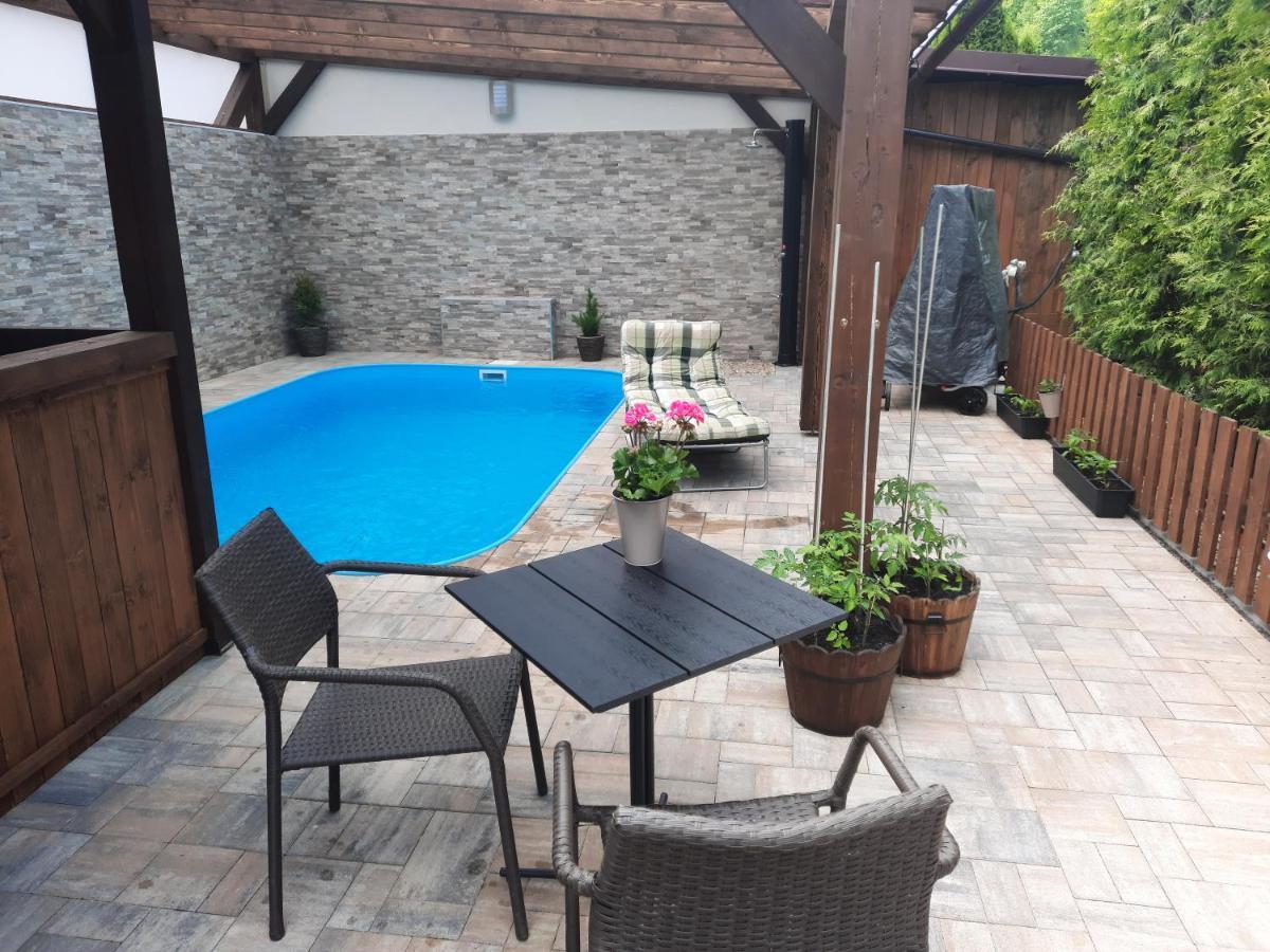 Rodinny Pension U Soudku Rudnik Екстер'єр фото
