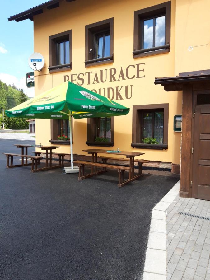 Rodinny Pension U Soudku Rudnik Екстер'єр фото